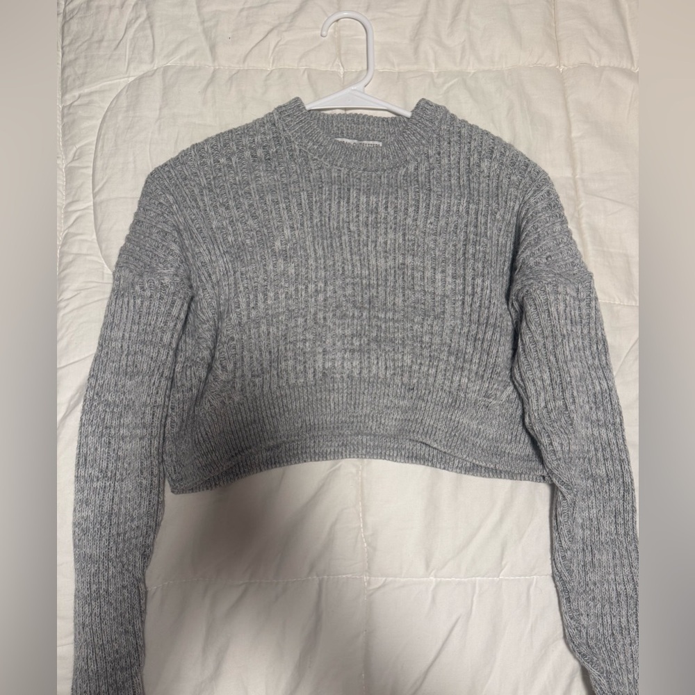 Urban outfitters cropped gray sweater